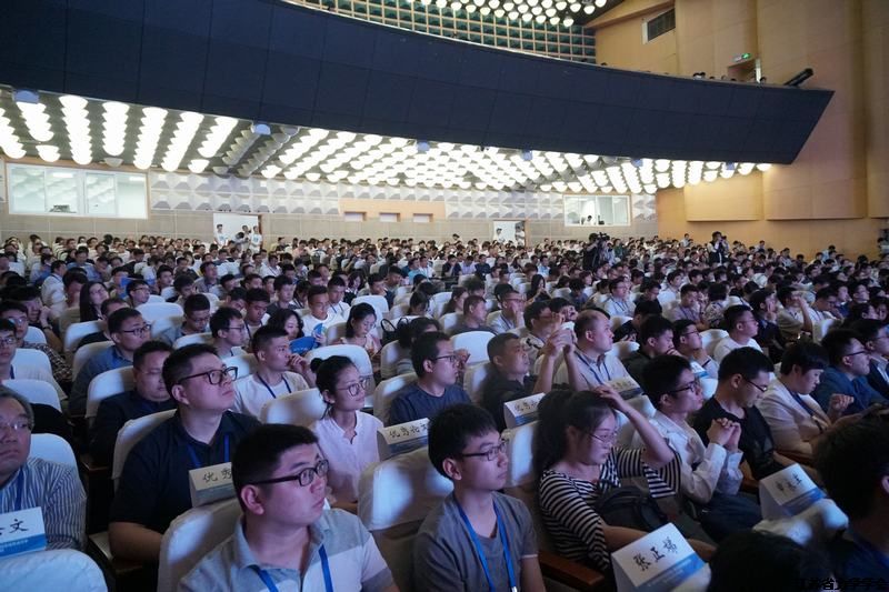 第17届全国非线性振动暨第14届全国非线性动力学和运动稳定性学术会议在南京隆重召开